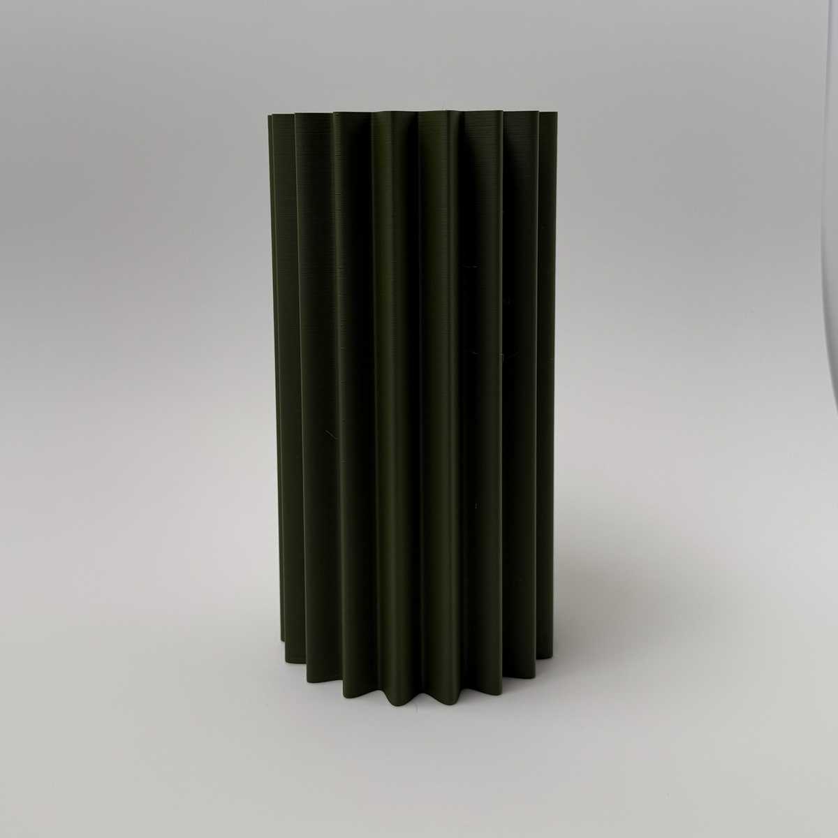 Sculpted Teardrop Vase – Modern 3D-Printed Décor