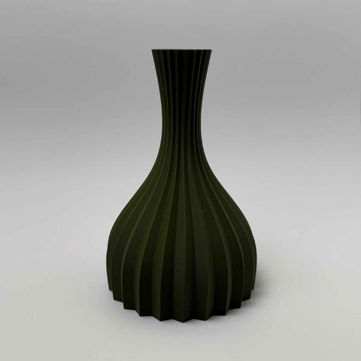 Sculpted Teardrop Vase – Modern 3D-Printed Décor