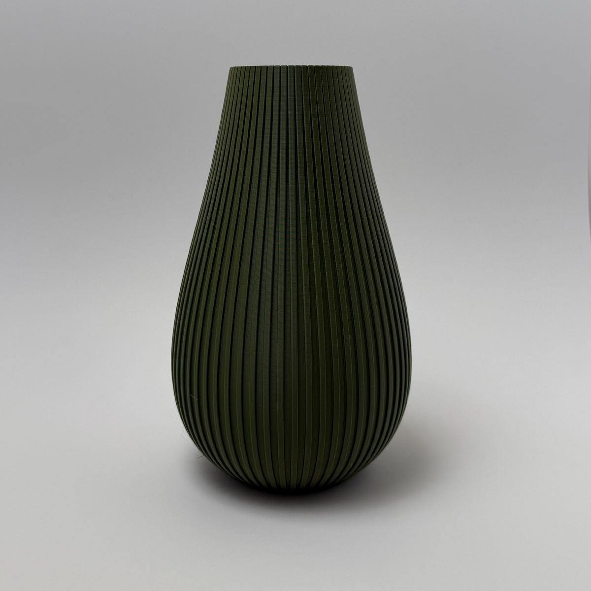 Sculpted Teardrop Vase – Modern 3D-Printed Décor