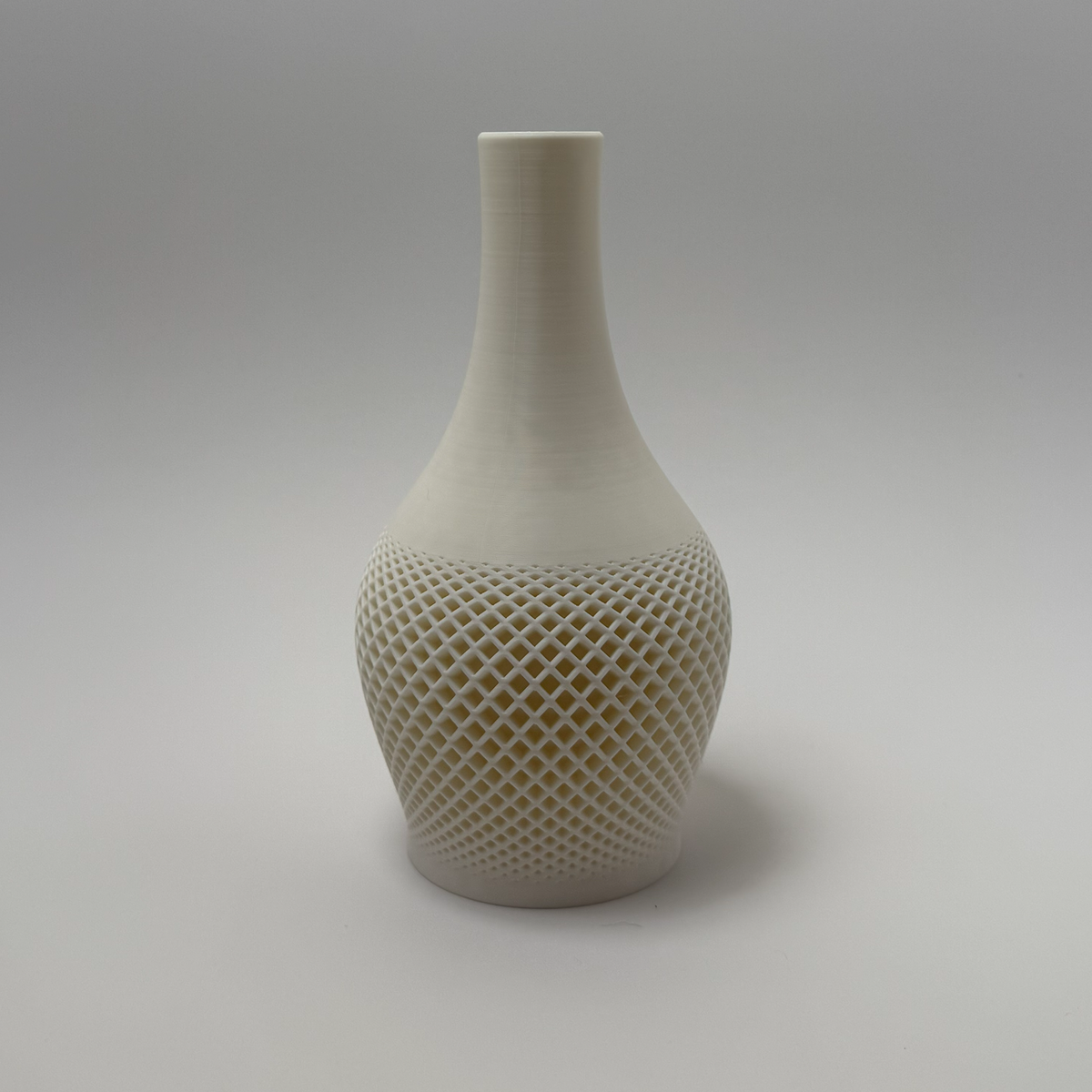 Sculpted Teardrop Vase – Modern 3D-Printed Décor