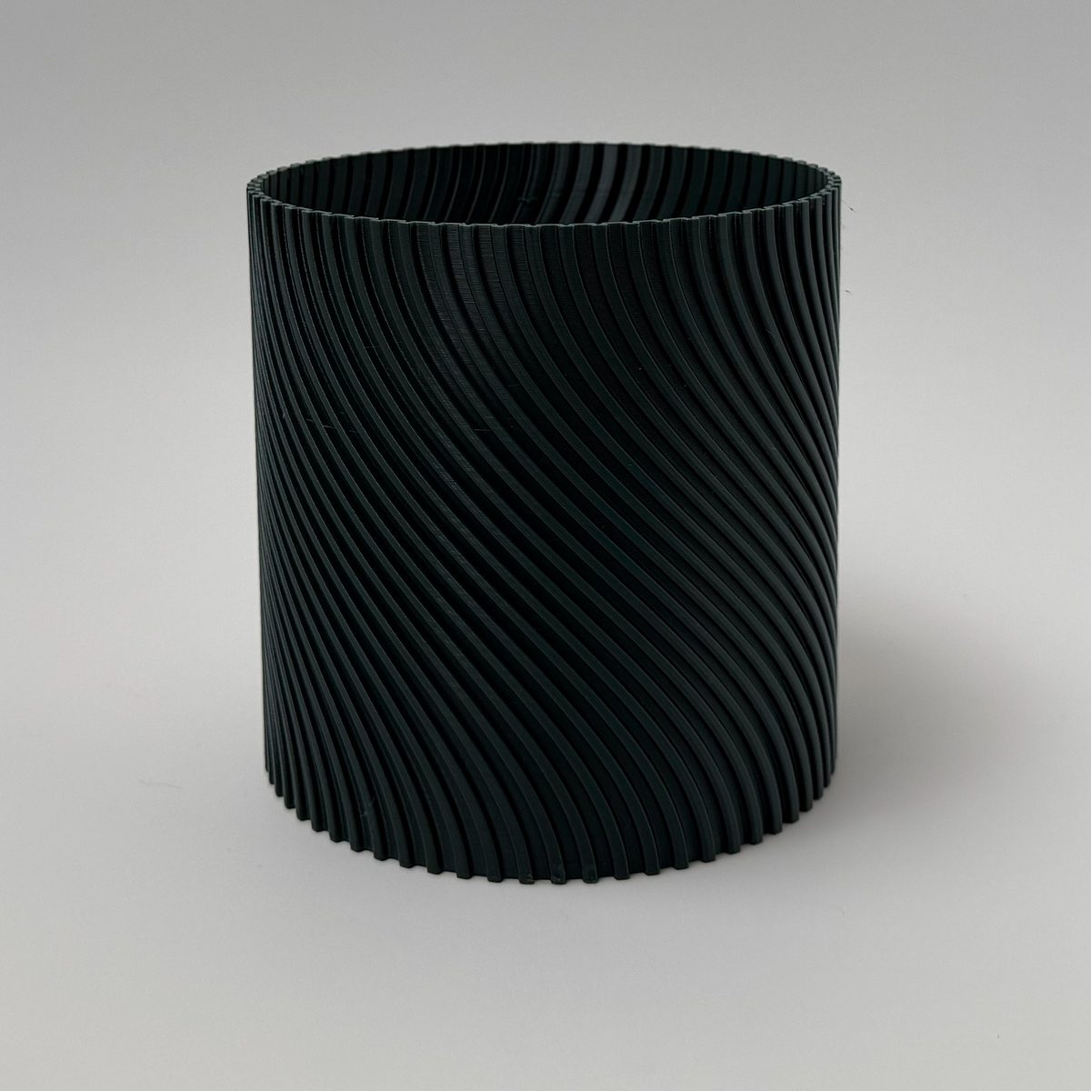 Sculpted Teardrop Vase – Modern 3D-Printed Décor