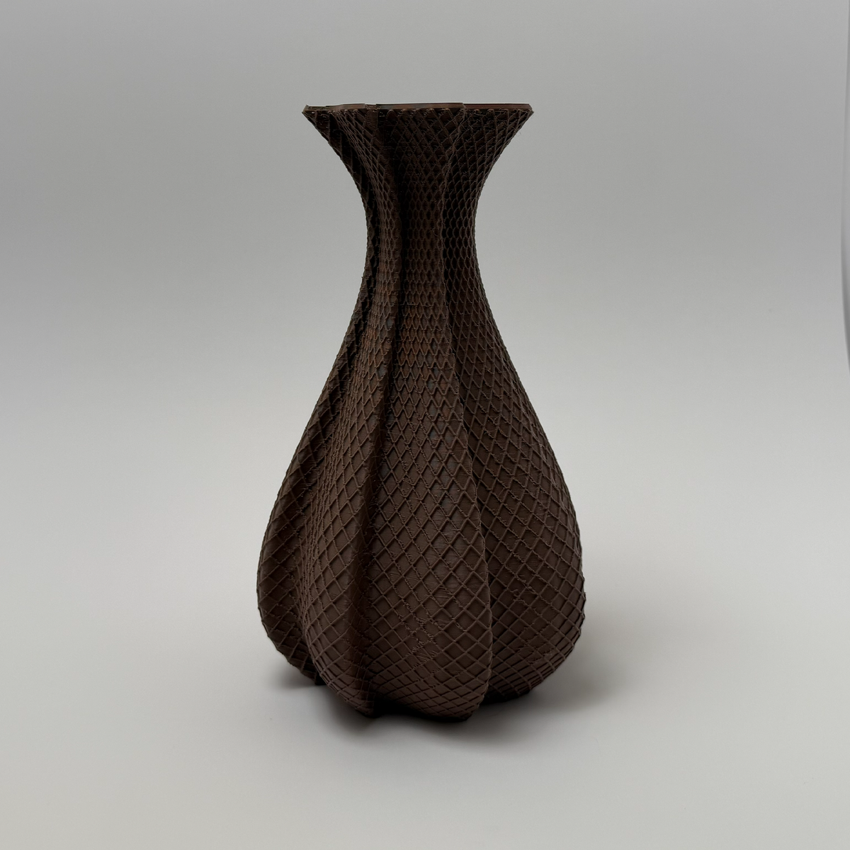 Sculpted Teardrop Vase – Modern 3D-Printed Décor